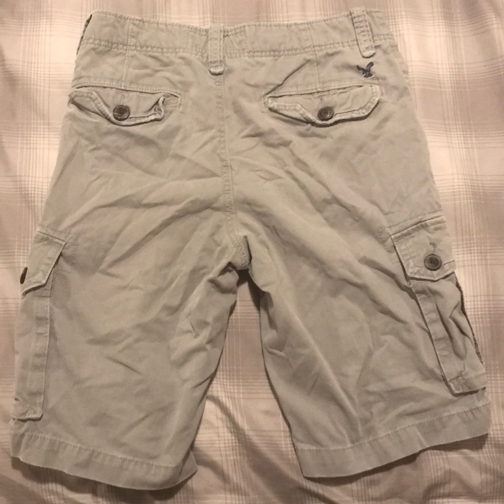 American Eagle Cargo Shorts - Picture 4 of 5